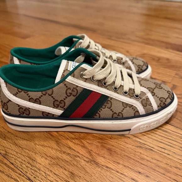 Gucci 1977 Tennis Shoes Size 37 US SIZE 7 BOX BAG DUSTCOVERS + LACES INCLUDED - Picture 4 of 16